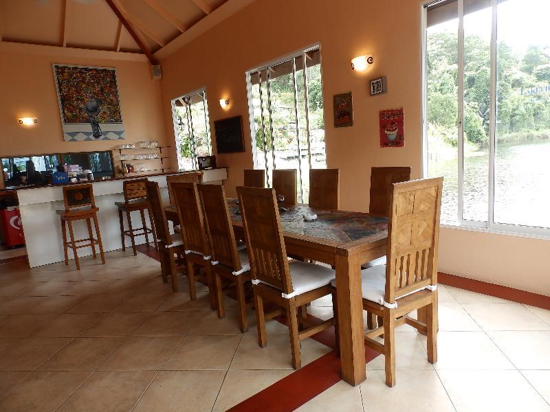 Serenity Lakeside Hotel 3*
