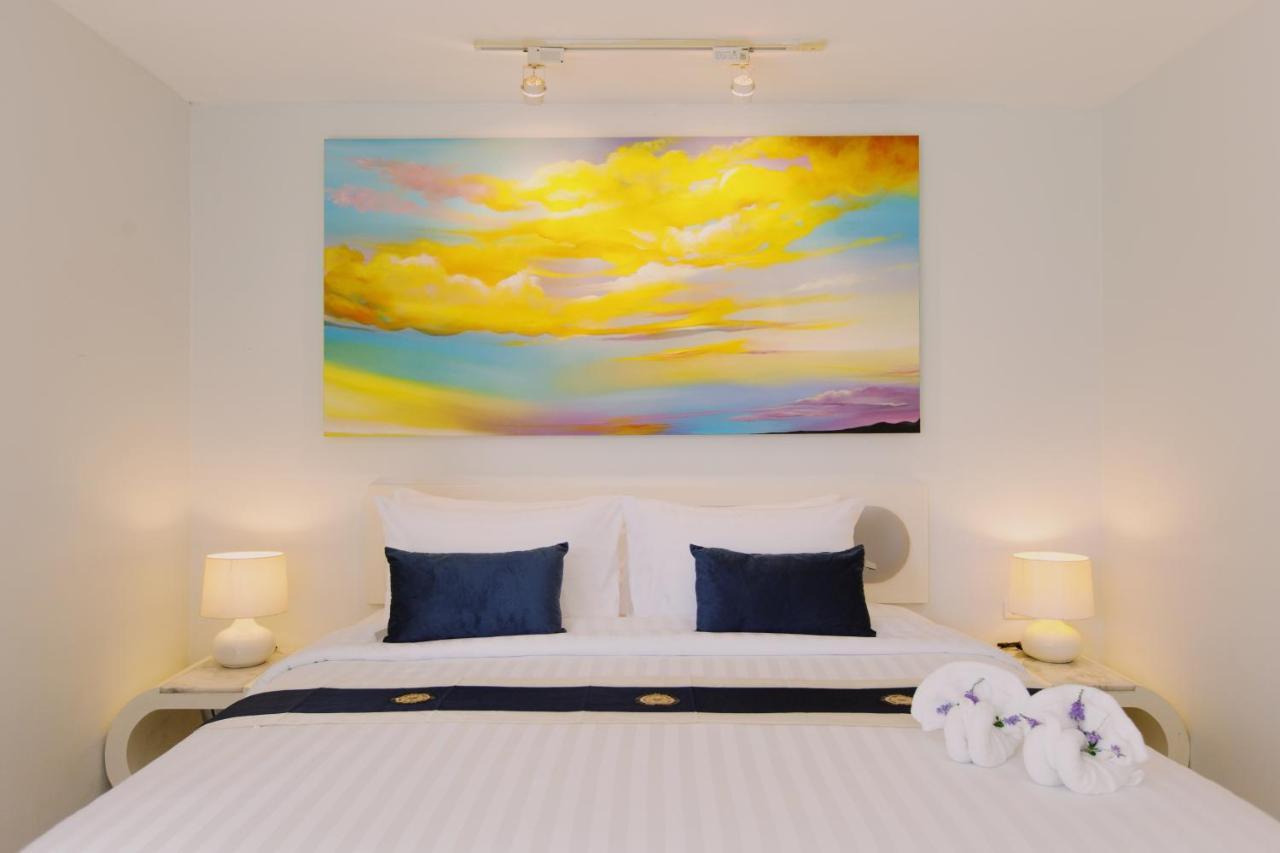 Resort Cloud 19
