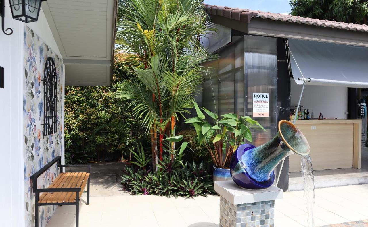 The Snug Airportel - Phuket Airport Nai Yang Beach