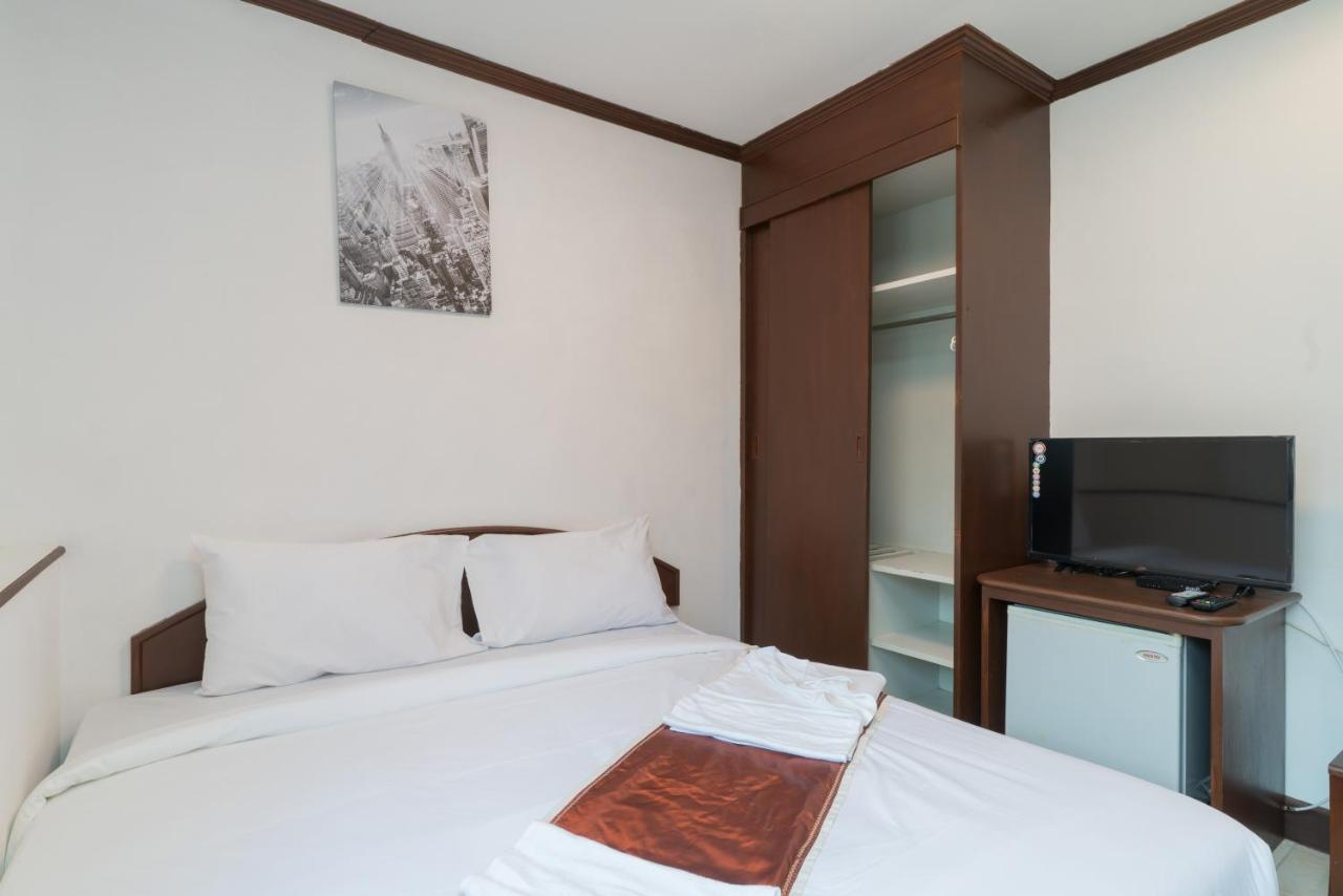Knock Knock Boutique Hotel 3*