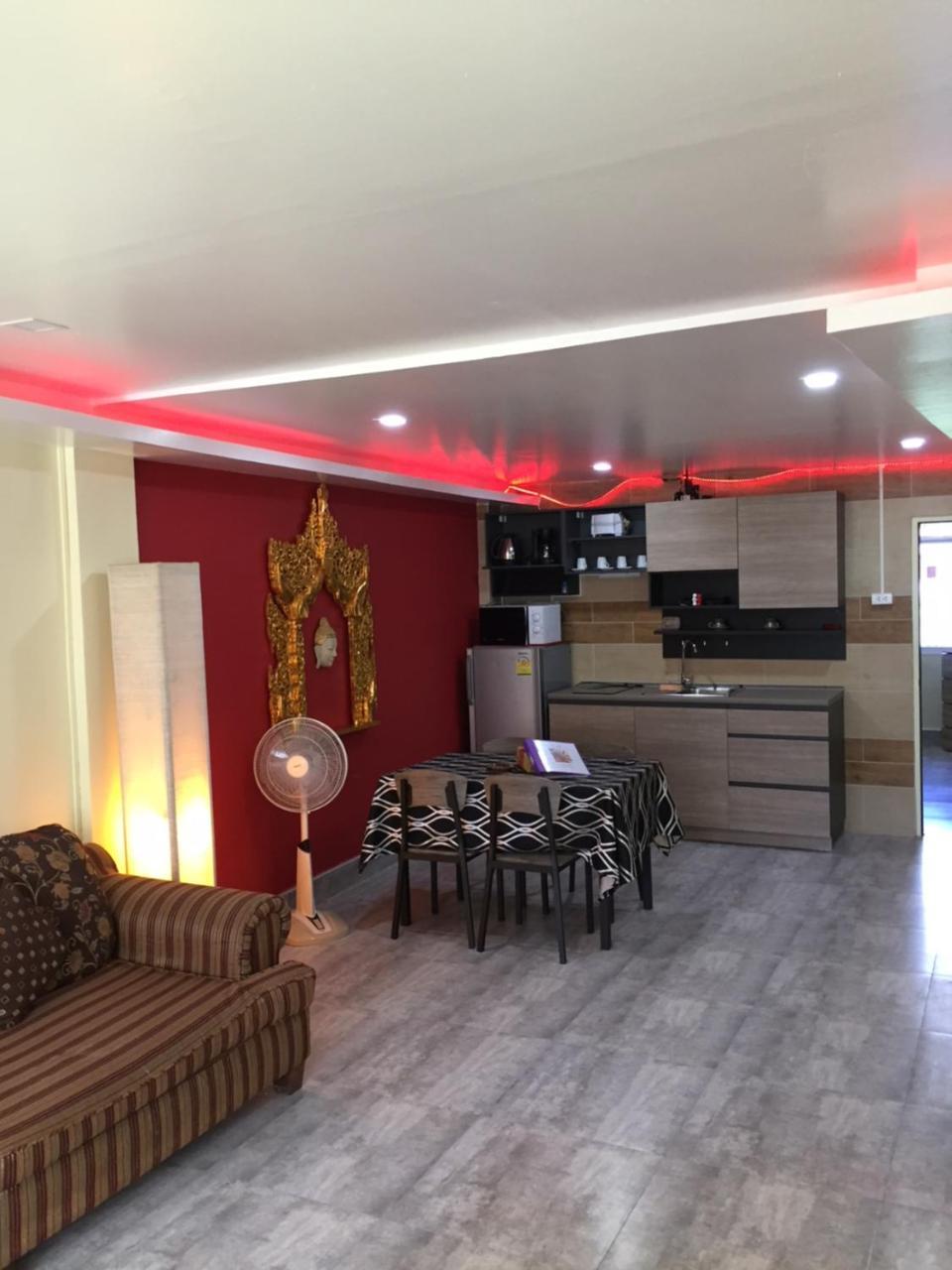 Guest house Fong Kaew And Baan Nang Fa Patong