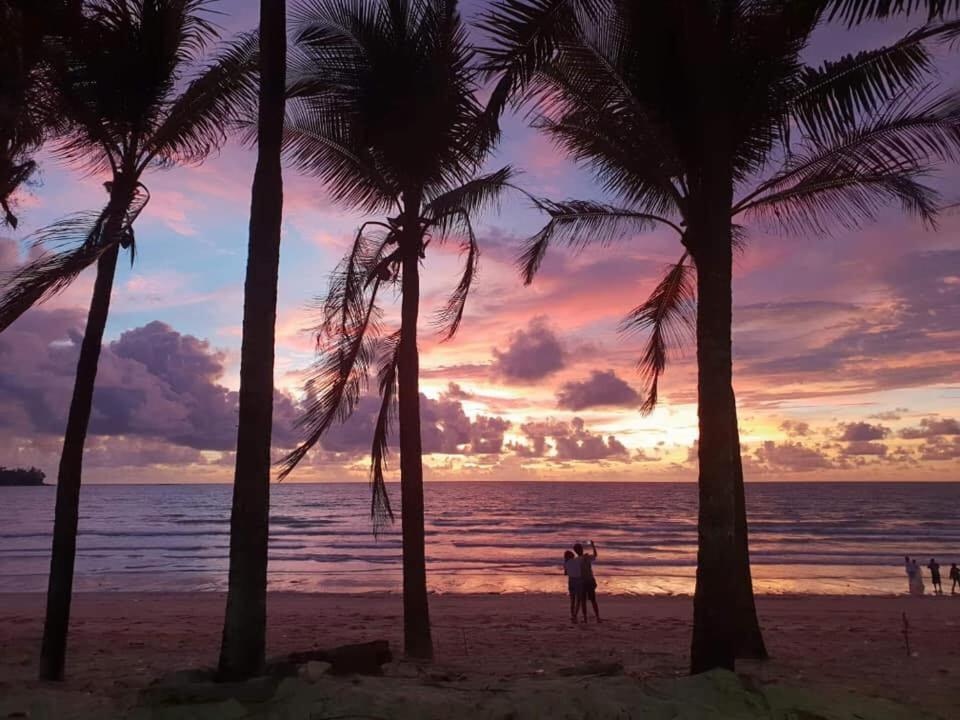 Baba * Kamala Beach