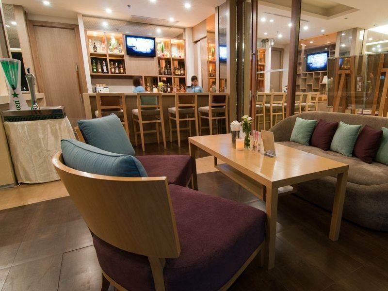 Ashlee Plaza & Hotel 4*