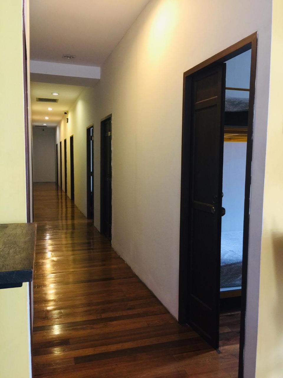 Sunny Hostel Phuket