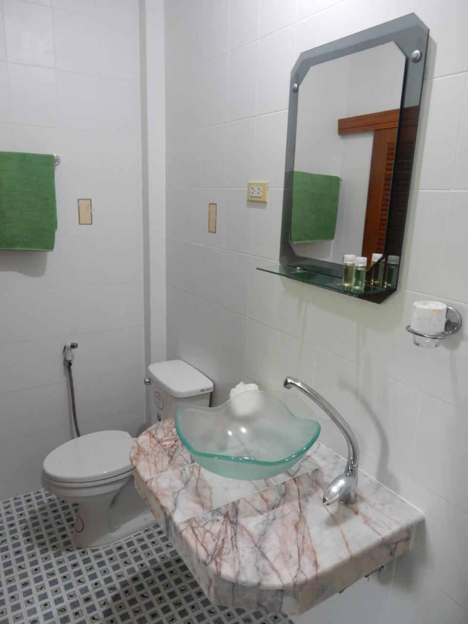 Guest house Chez Charly Nai Yang