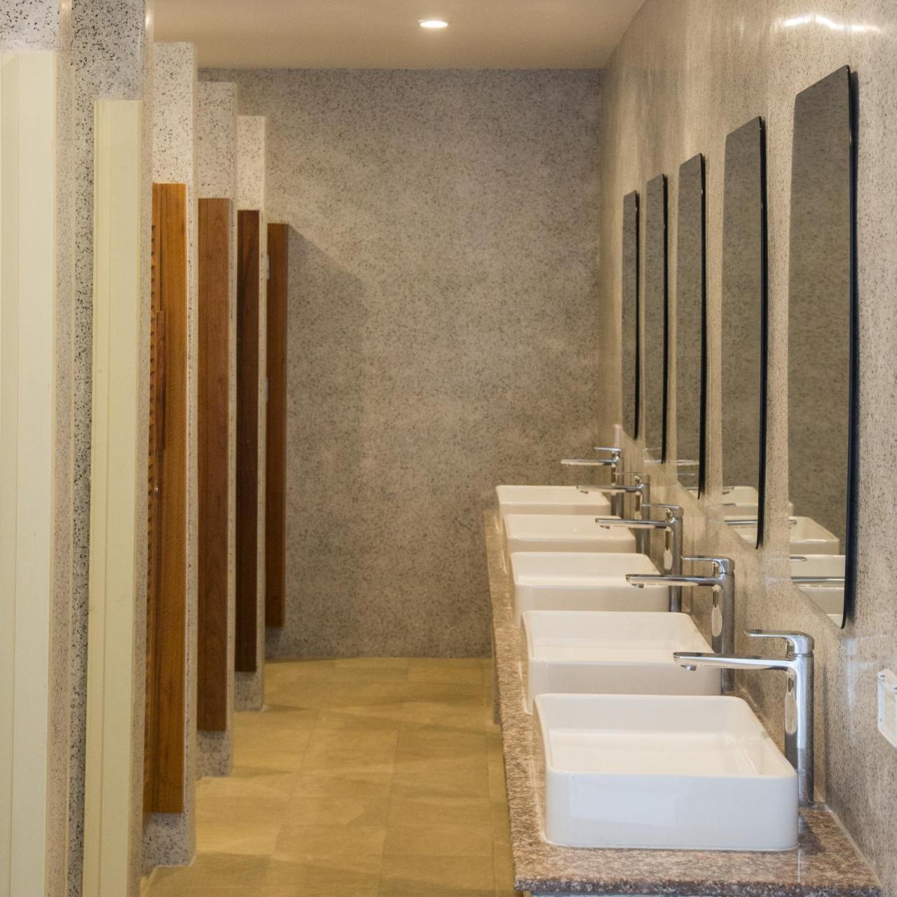 Nonnee Phuket Hostel Kata Beach (Phuket)