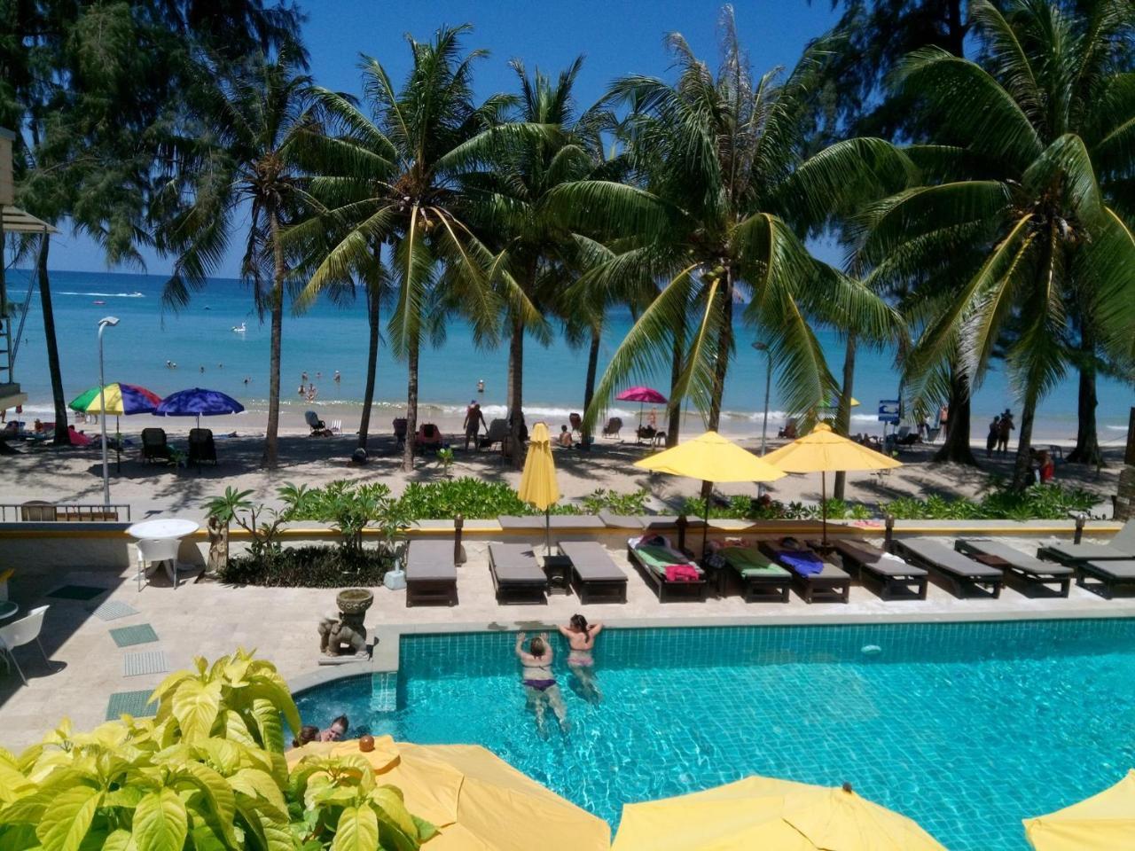Beachfront 3*