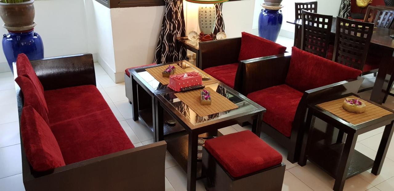 Fong Kaew And Baan Nang Fa Guest house