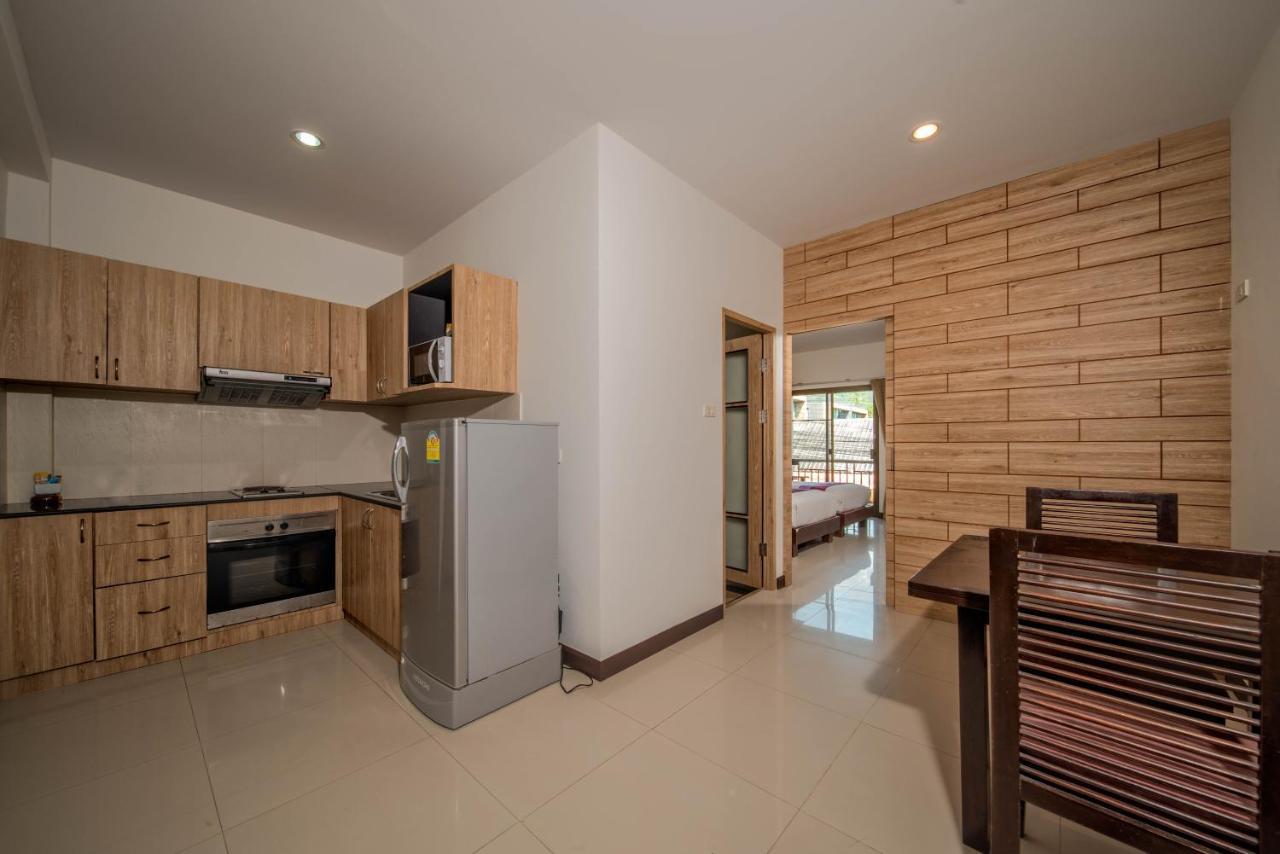 Hotel Beachfront Pantai Kamala
