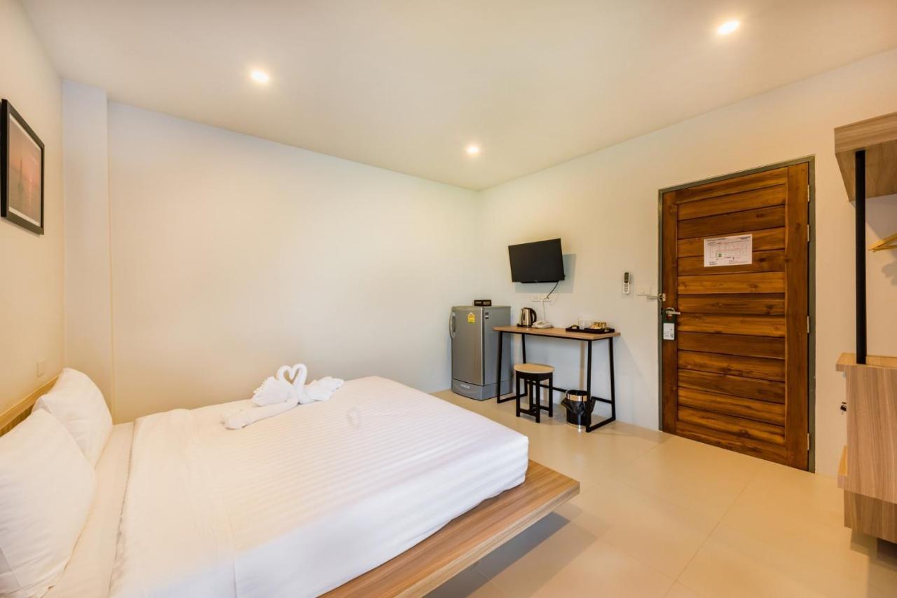 Phuket Marine Poshtel - Sha * Chalong