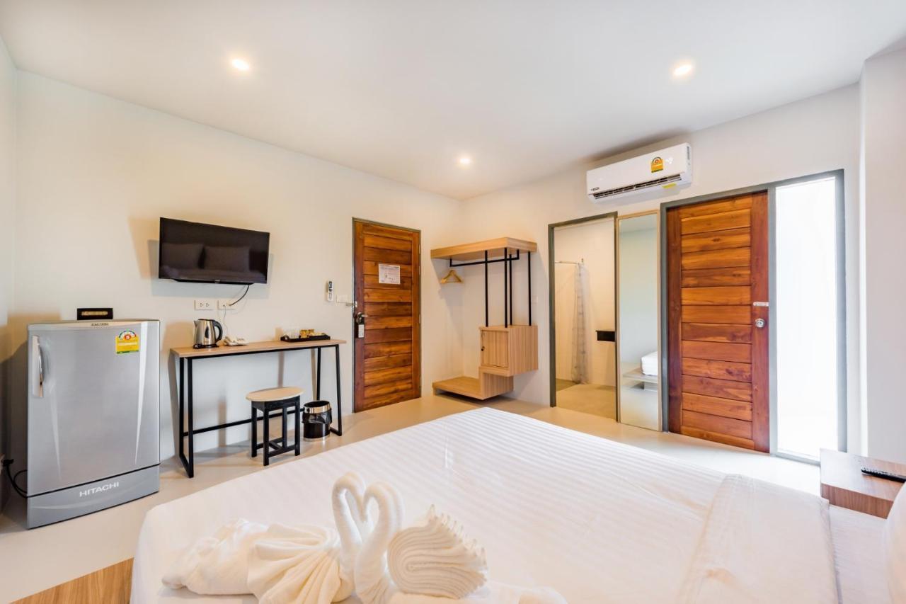 Phuket Marine Poshtel - Sha Hostel