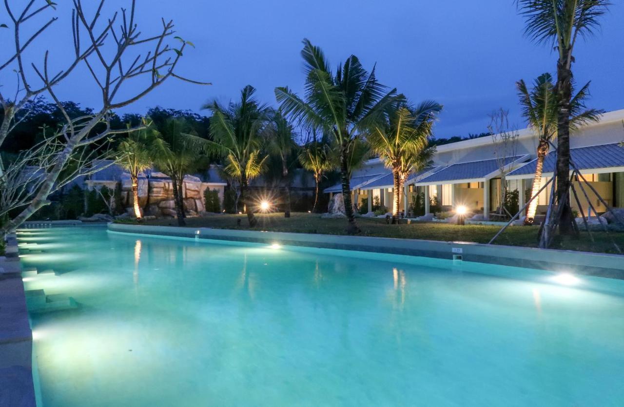 Craft & Villas, Town Hotel