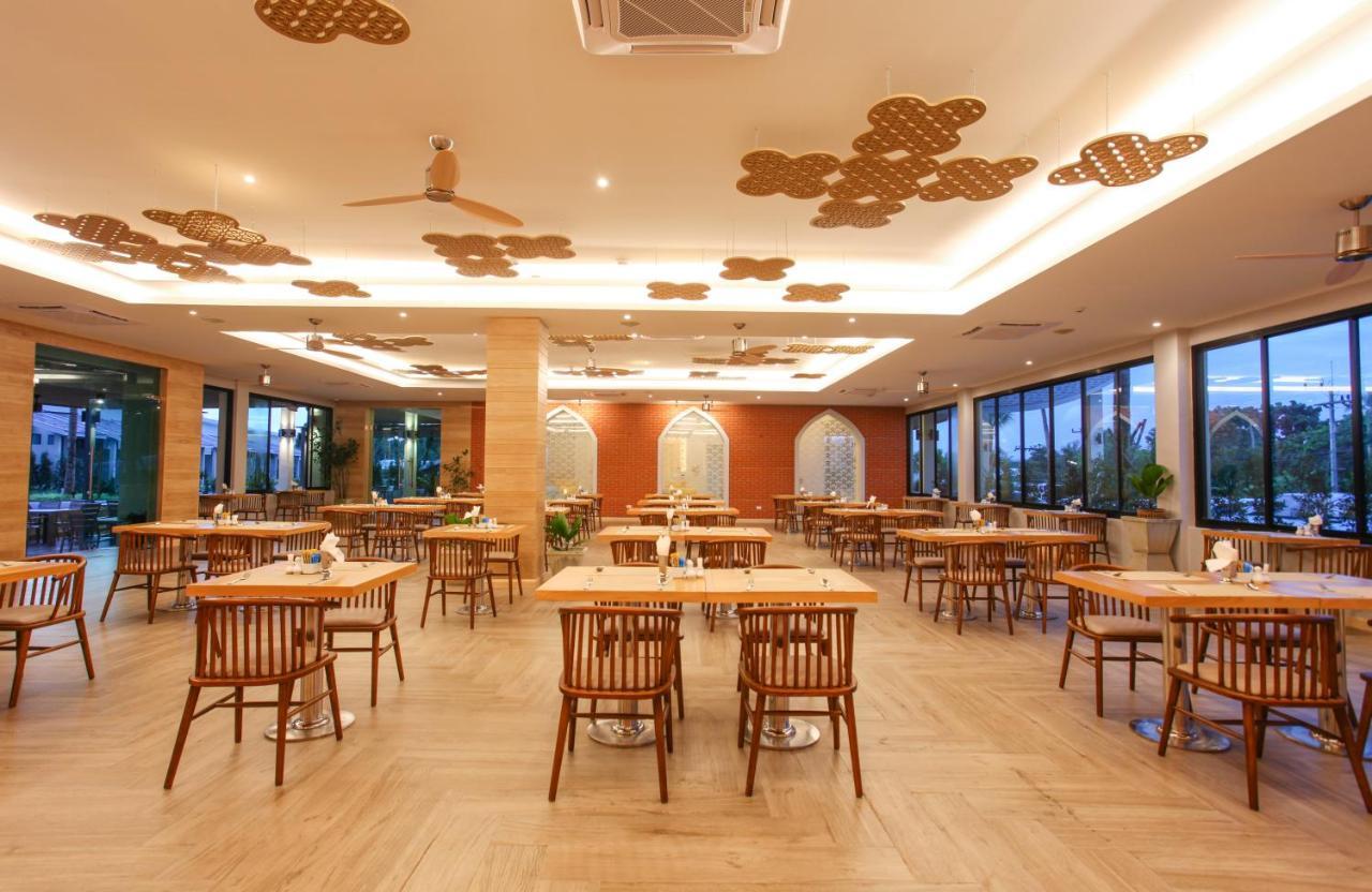 Craft & Villas, Town 5*