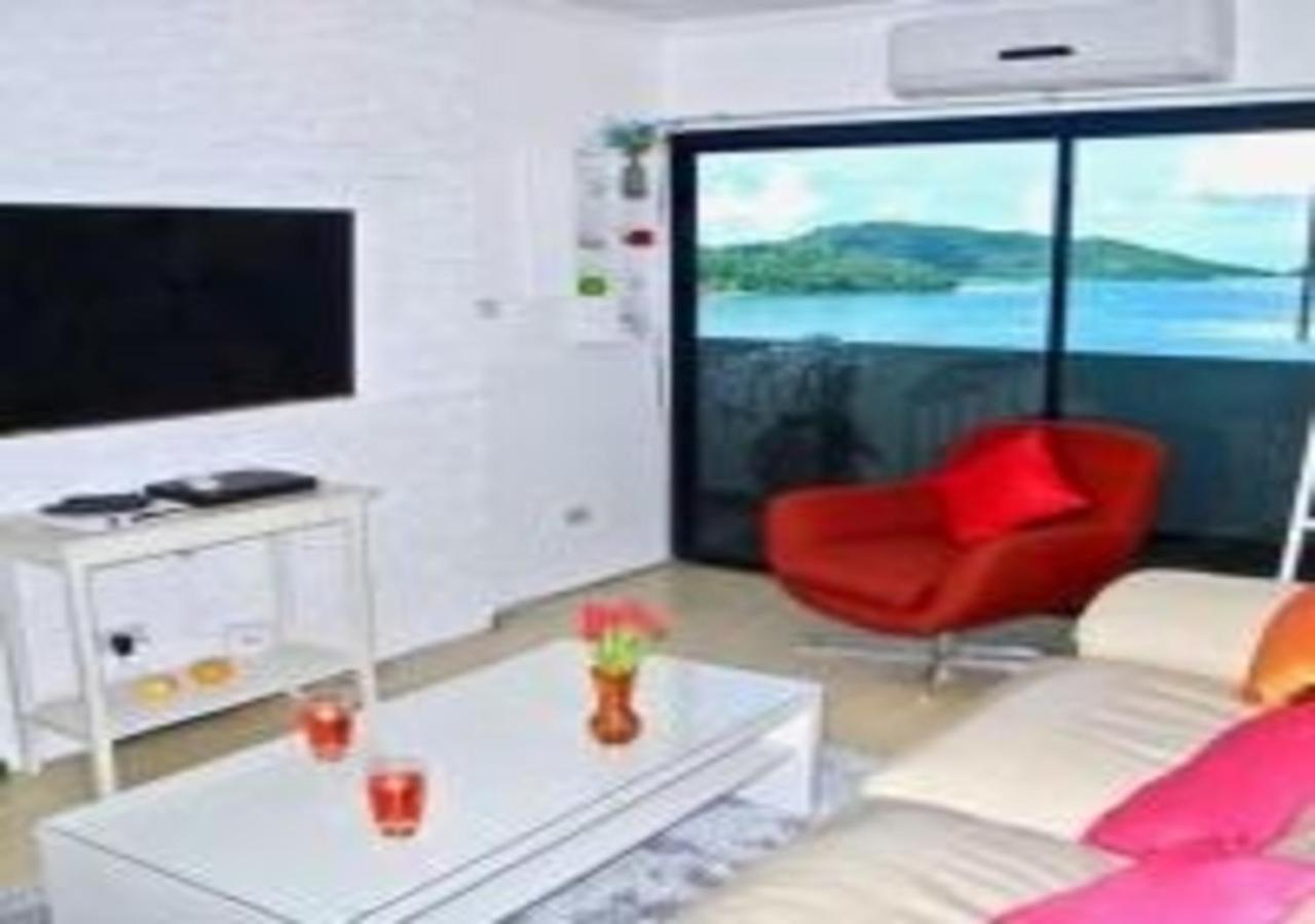 Tower 1-bedroom Full Sea View Apartment