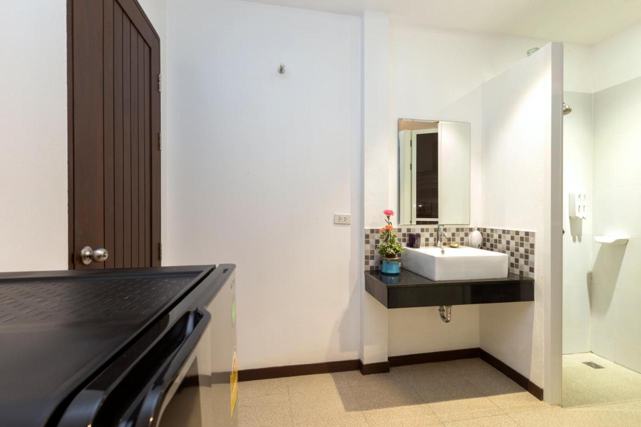 The Lantern Hostel, Chalong ,phuket
