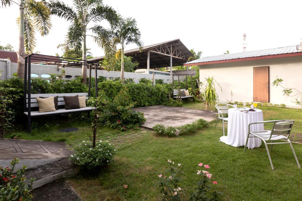 The Lantern Hostel, Chalong ,phuket