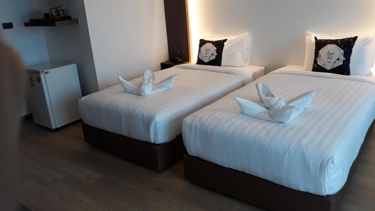 Phuket Airport Place 3*