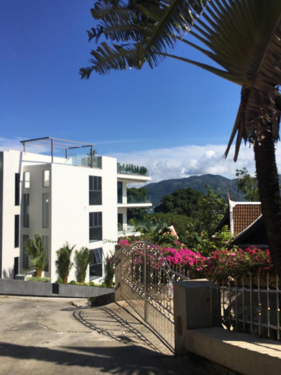 Heights Hotel