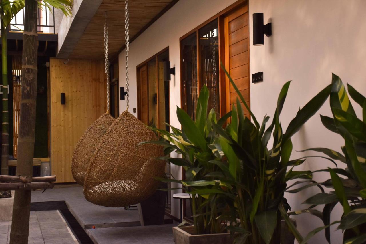 Momento Bangtao Bed & Breakfast