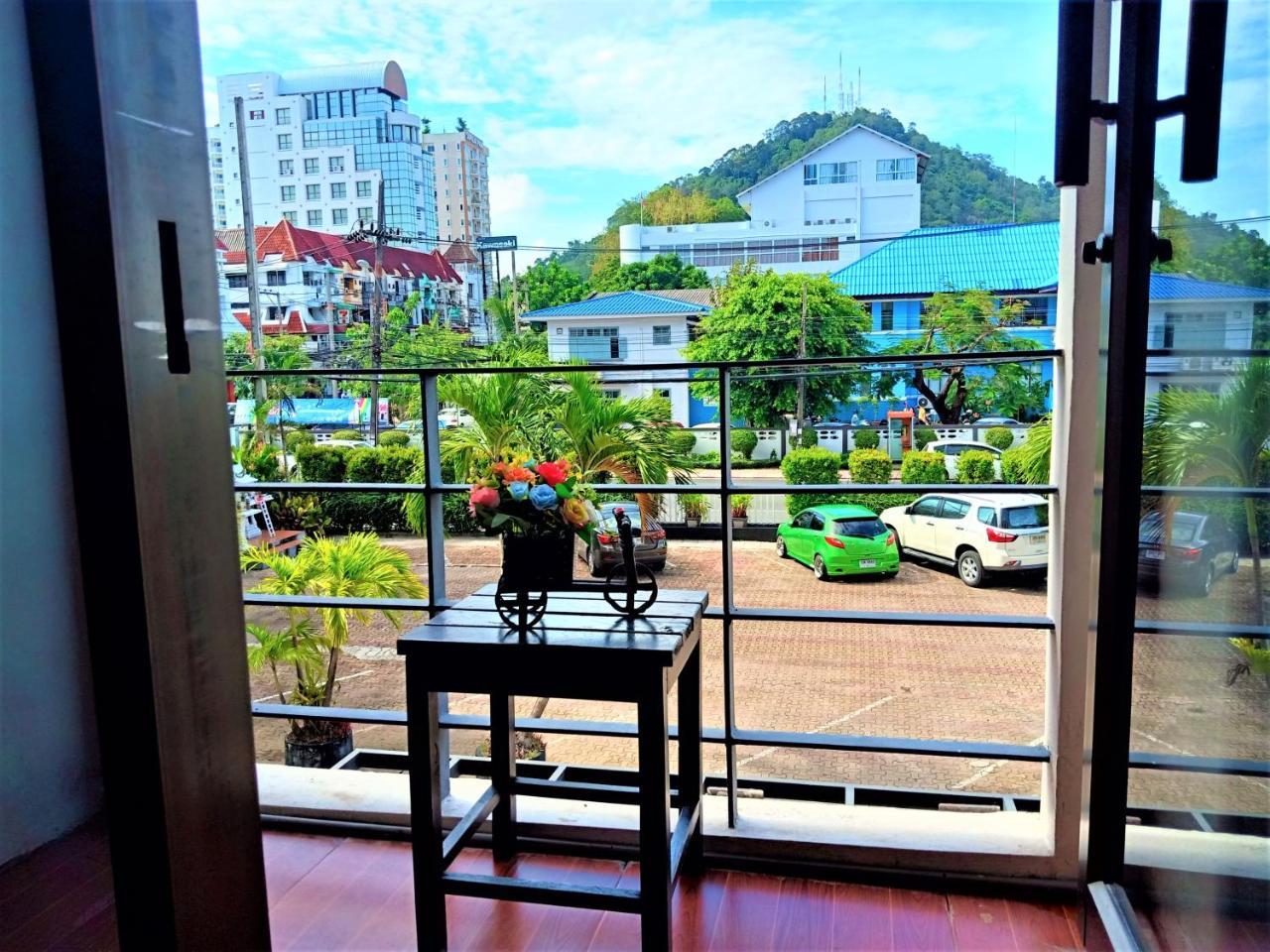 D2 Lamoon Resotel Hostel