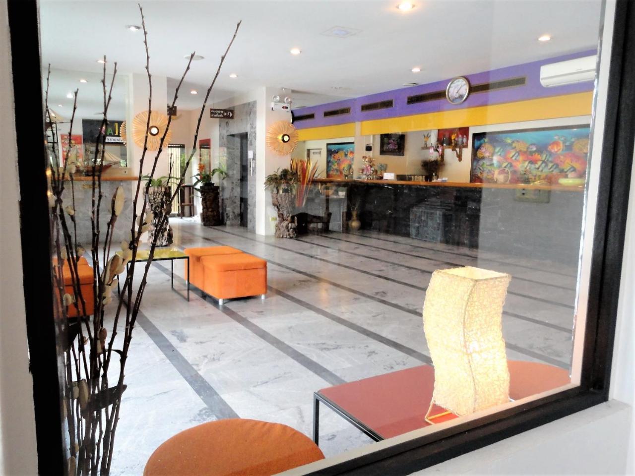 D2 Lamoon Resotel *