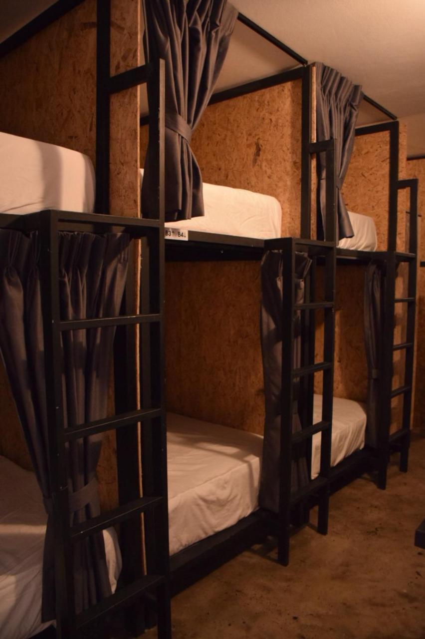 Hostel Near (adults Only) *