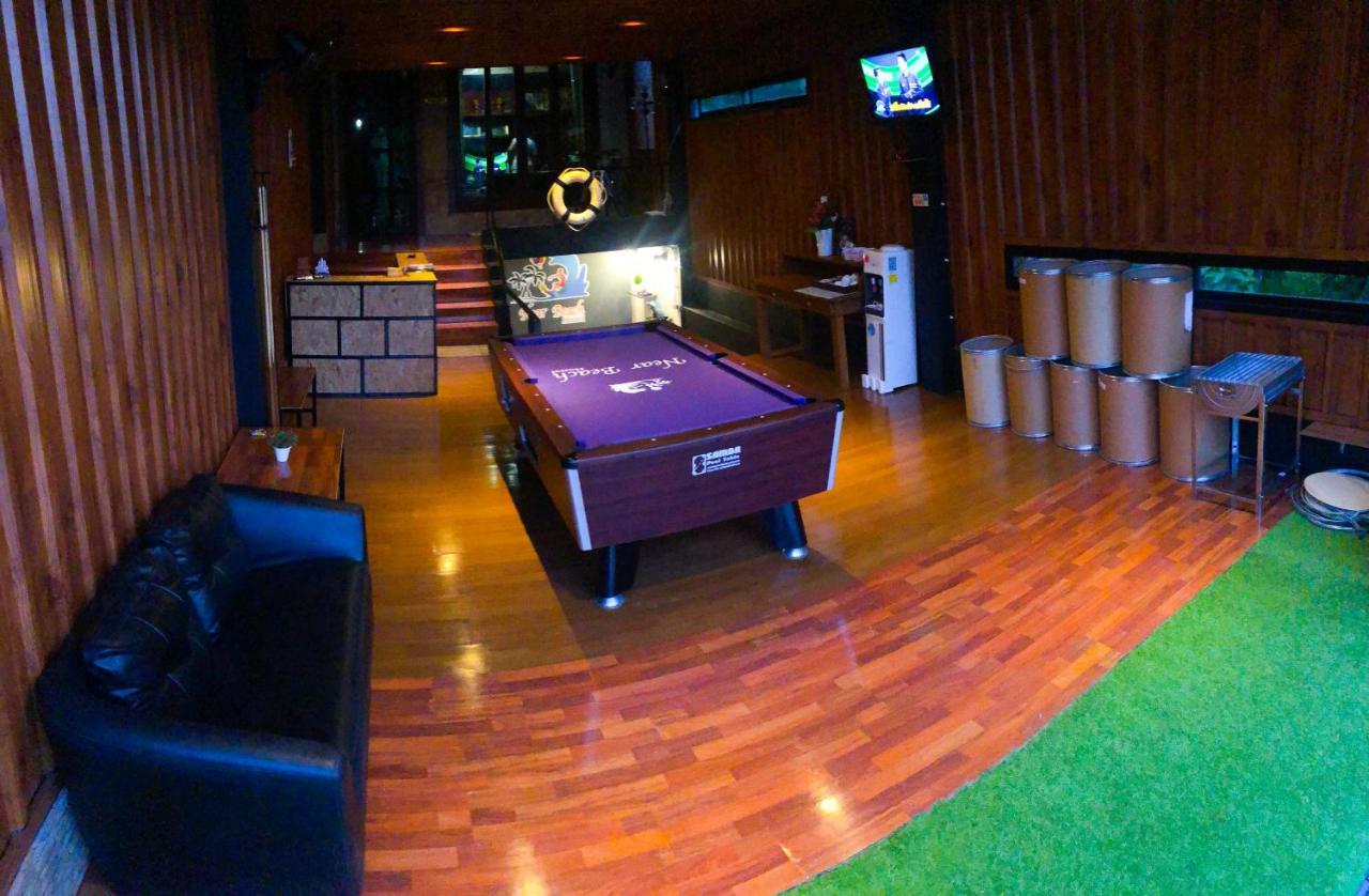 Hostel Near (adults Only)