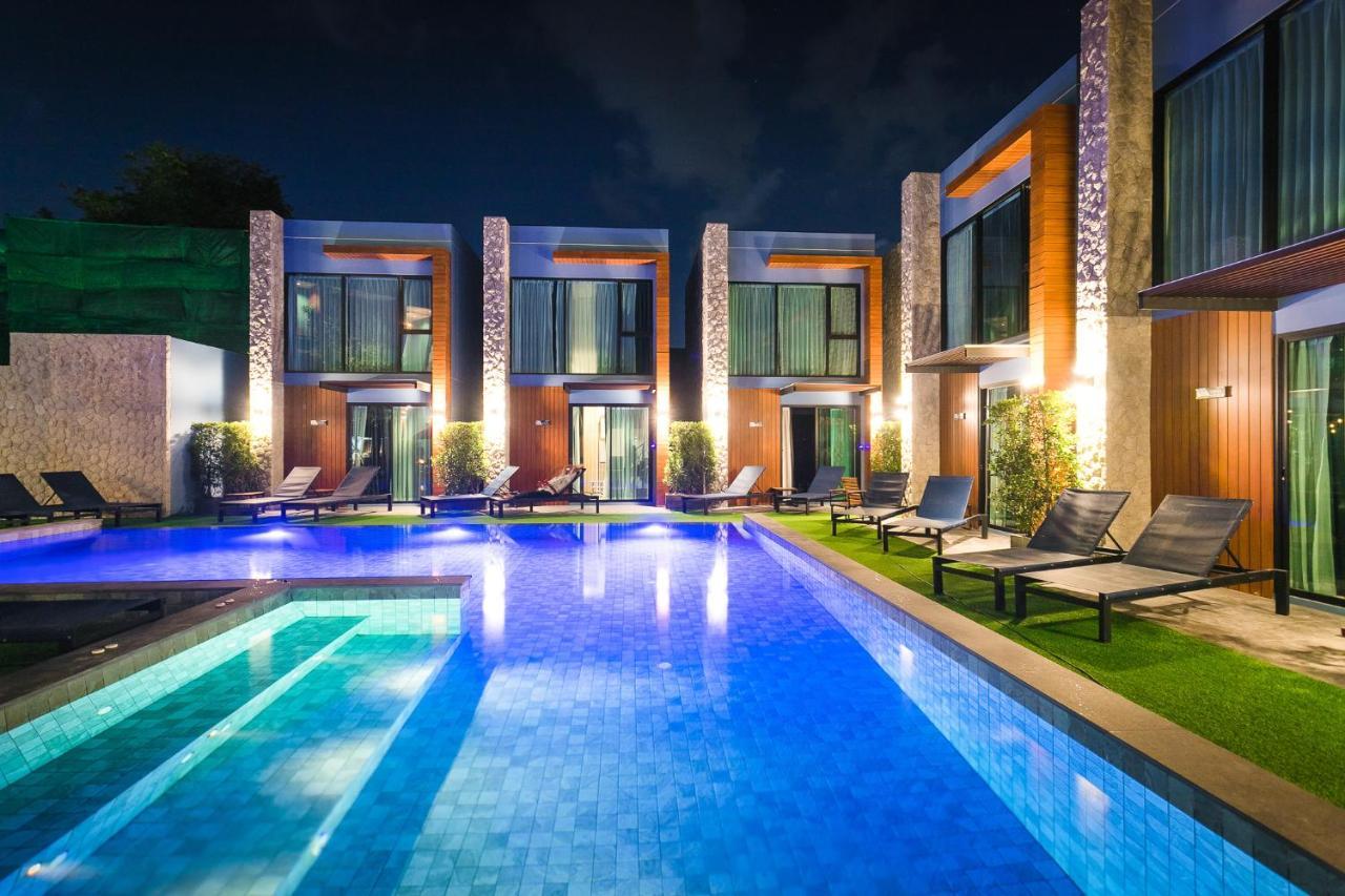 Hotel Peace Blue Naiharn Naturist Phuket Sha Extra 3*