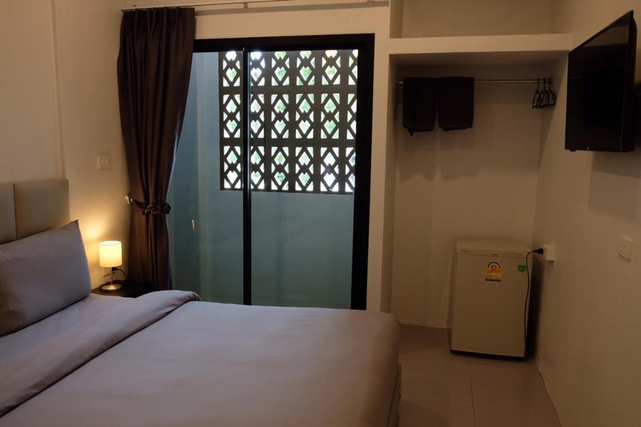 Minimal House (adults Only) Hostel *