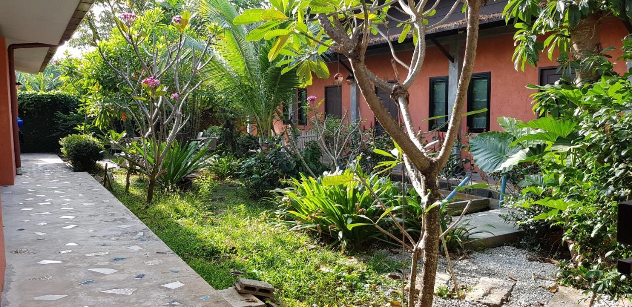 2 Hotel Chalong