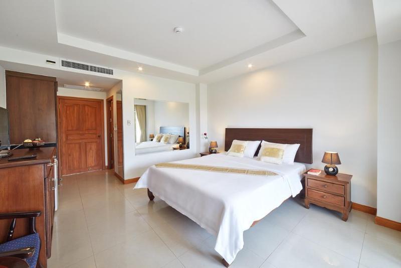Hotel Surin Sabai