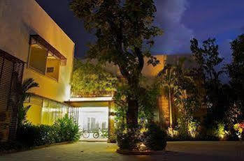 Airport Mansion Phuket Hotel