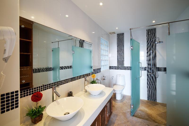Surin Sabai Hotel Phuket