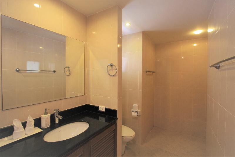 Hotel Surin Sabai