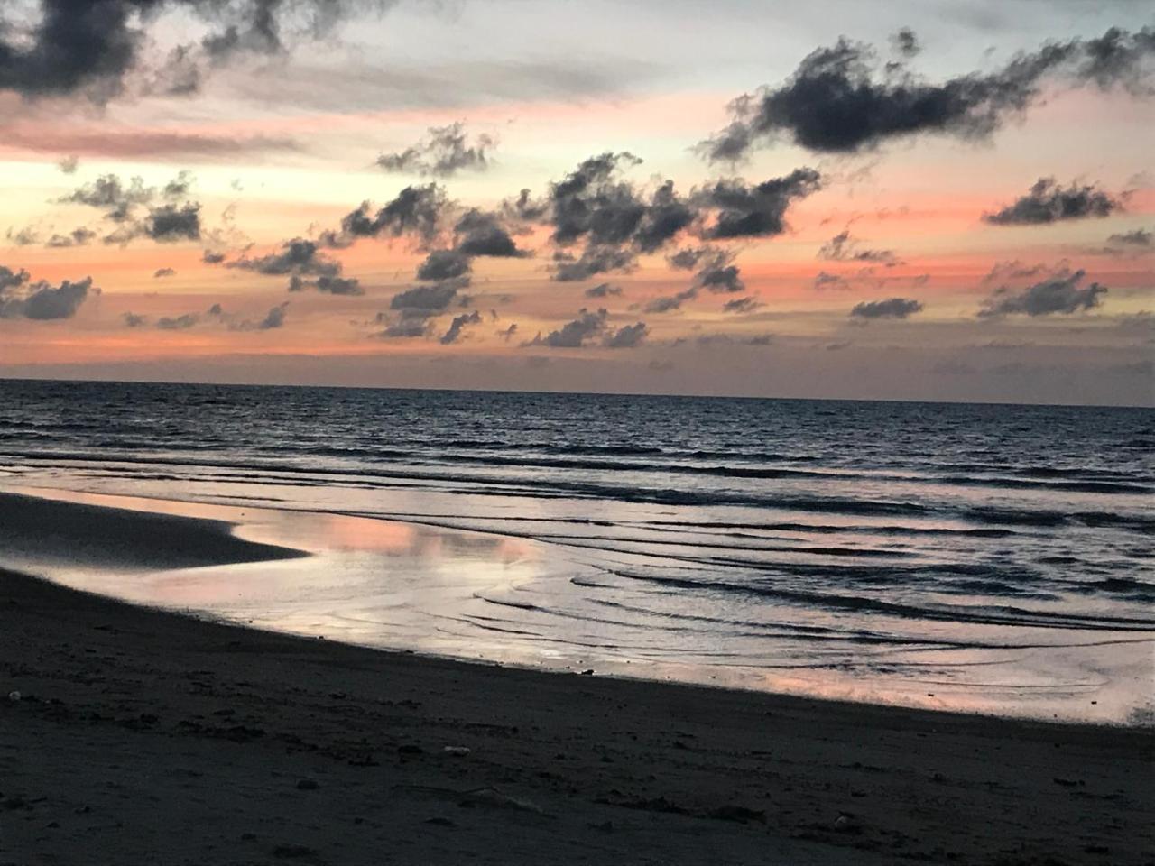 The Mareeya Place Gasthof Strand Kamala