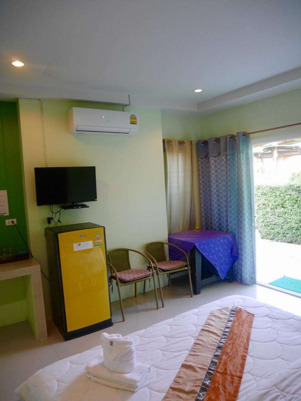 Guest house Suntalee House Nai Yang