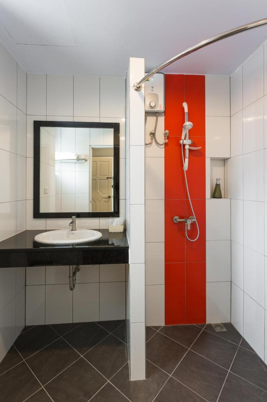 Inest Poshtel Hostel Kata Beach (Phuket)