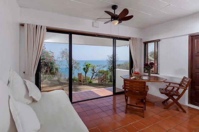 Baan Khunying Secluded Phuket Beachfront Nai Harn