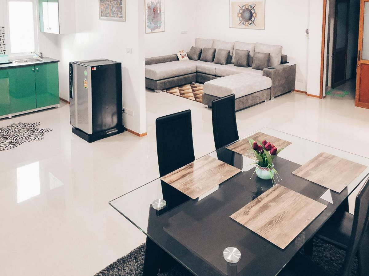 Ban Don Apartment *