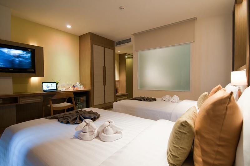 Ashlee Plaza & Patong