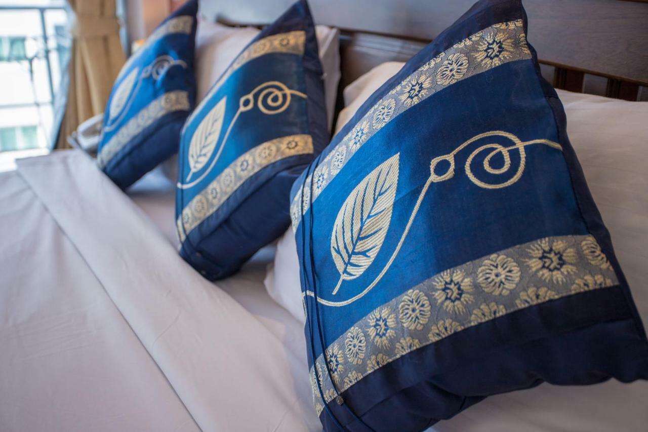 The Luxur Boutique Hotel