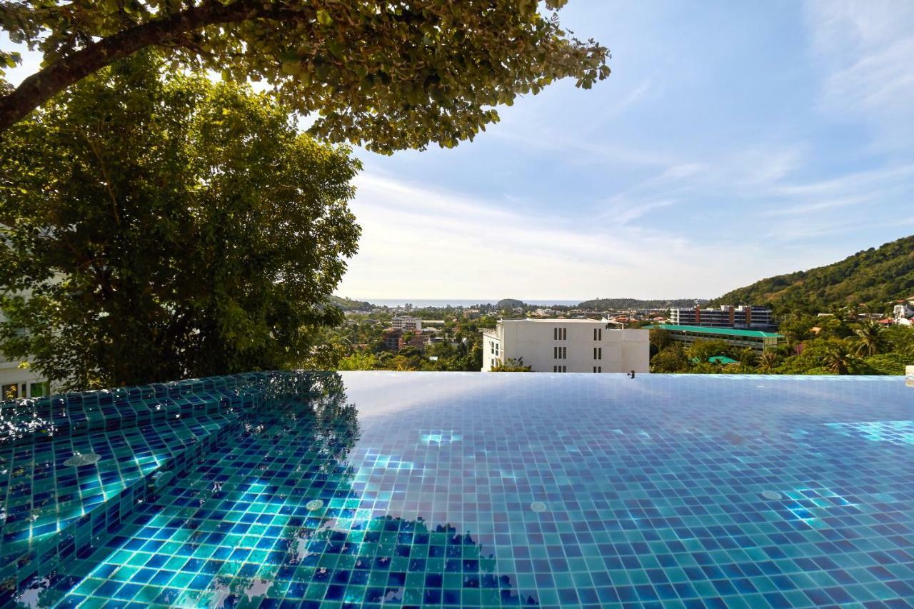 Ginborn 5 Bedroom Pool With Sea View In *