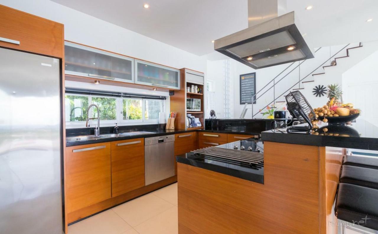 Ginborn 5 Bedroom Pool With Sea View In Villa *