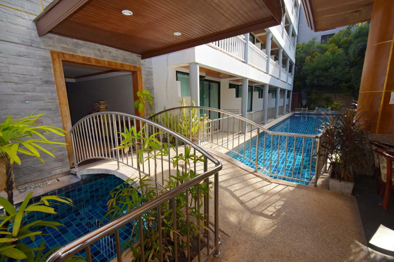 Honey Resort, Praia de Kata