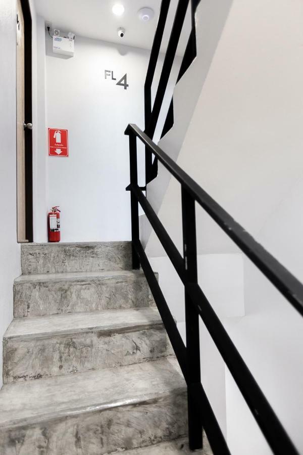 Minimal House (adults Only)