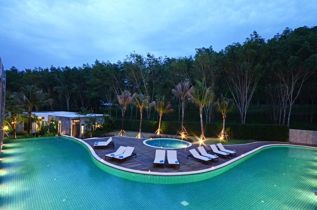 Wanaburi Resort 4*