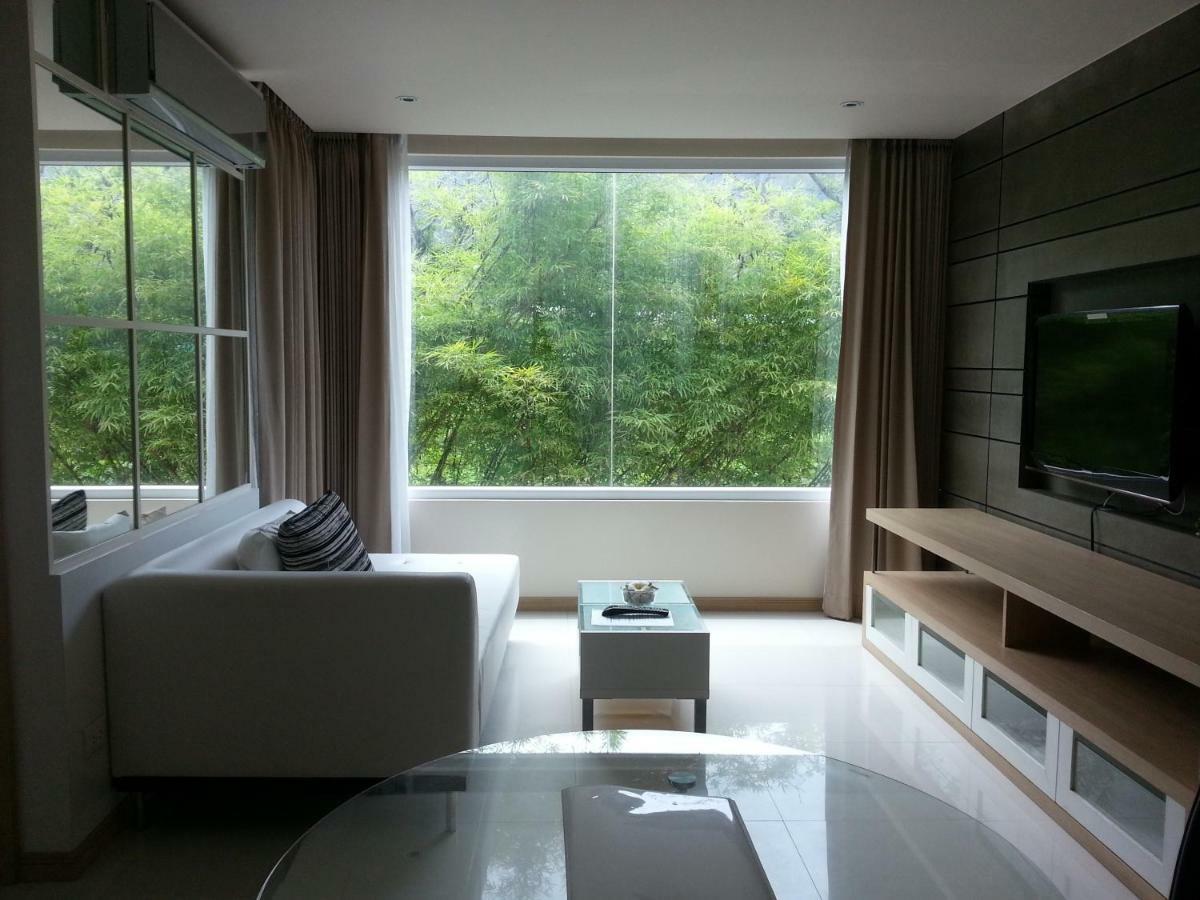The Baycliff Residences 4*