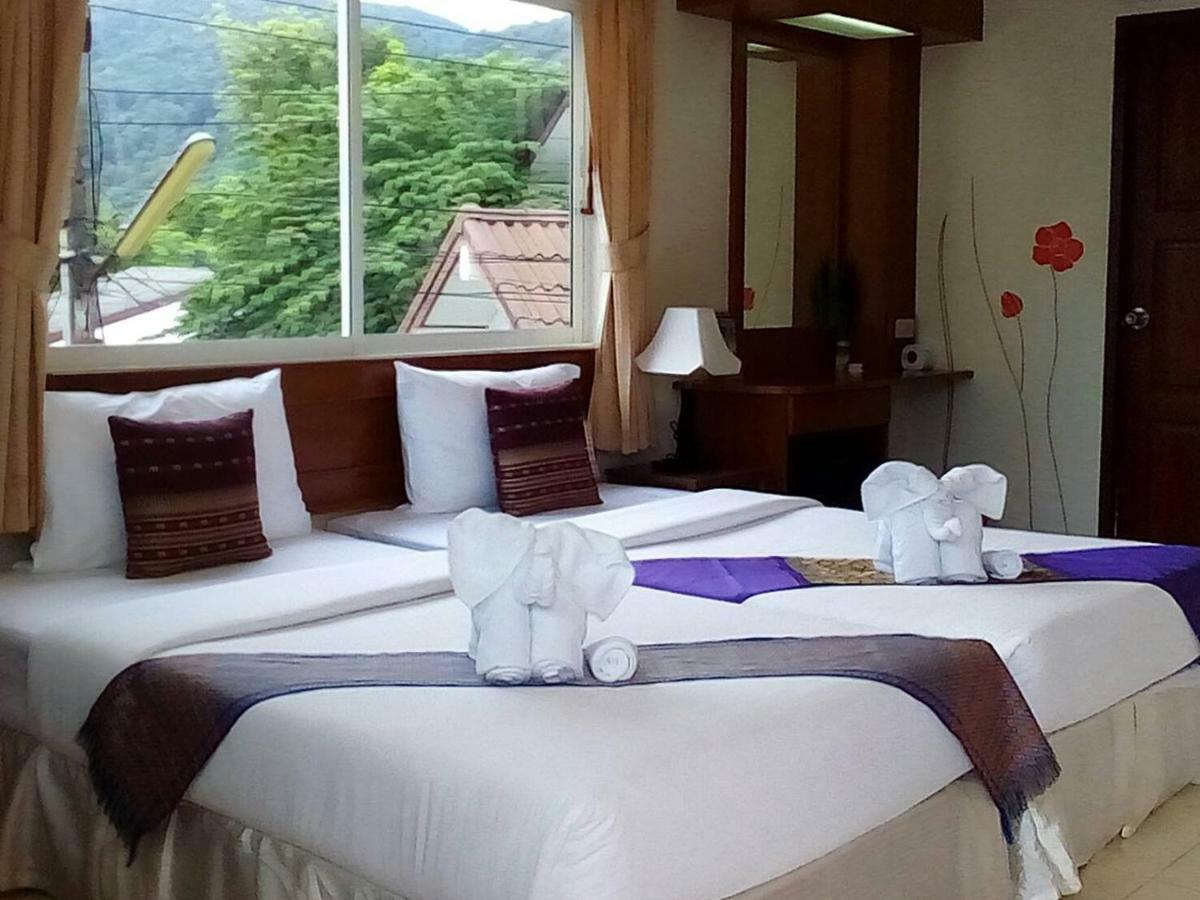 Baan Chayna Bang Tao Beach (Phuket)