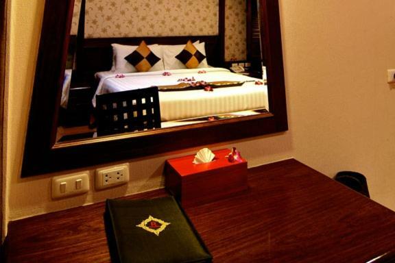 Rayaburi Hotel, Patong