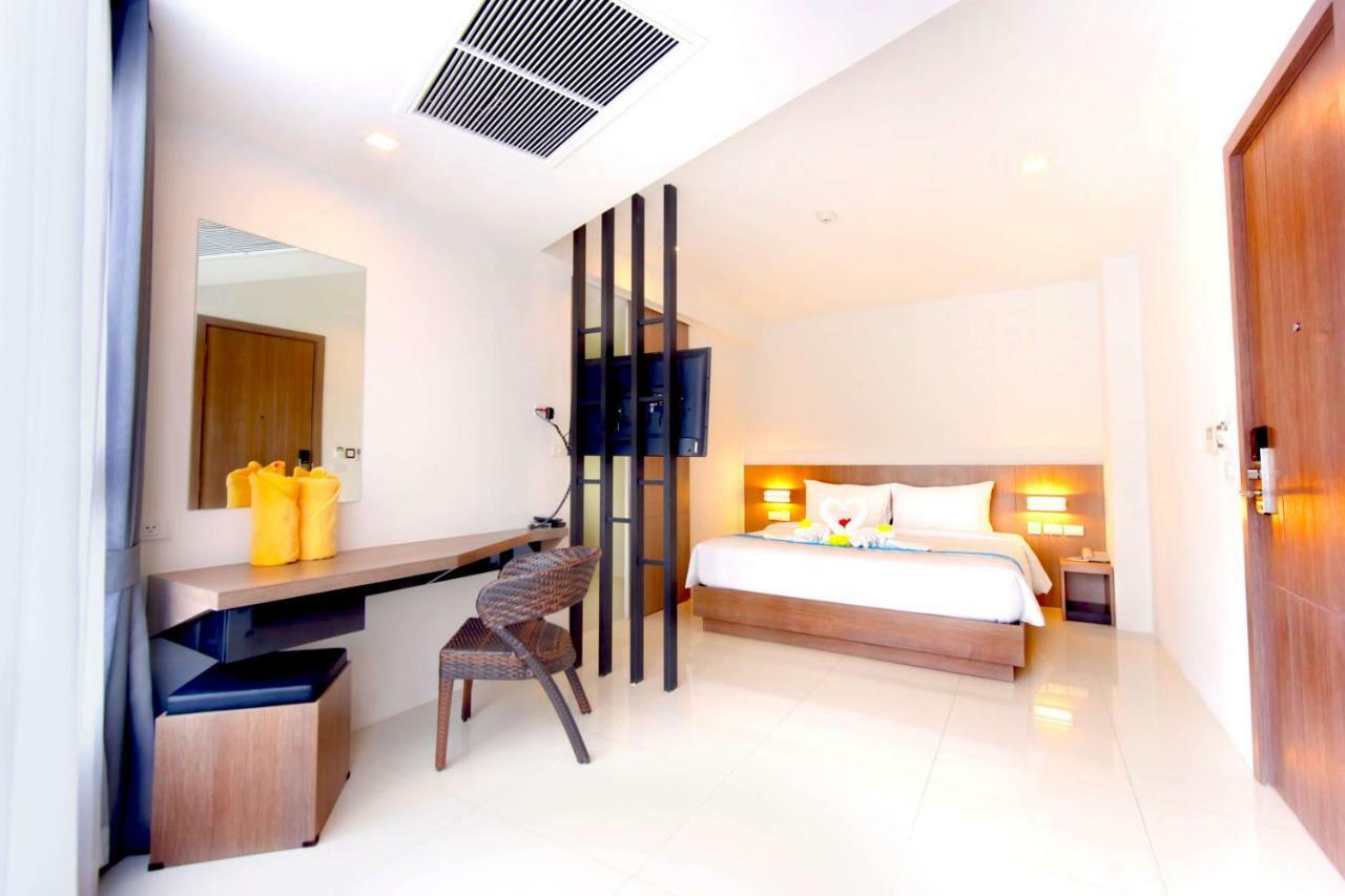 Phoenix 4*